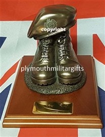 Royal Engineers Regiment Presentation Boot & Beret Figure Mahogany base